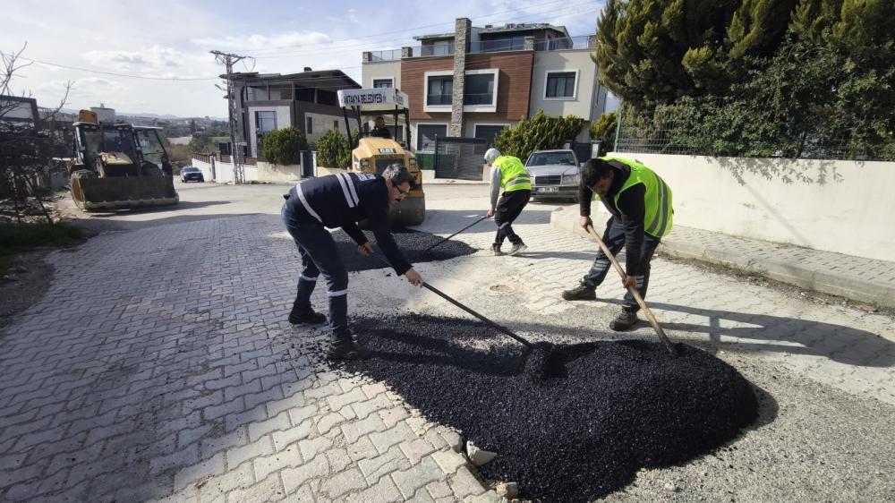 ANTAKYA BELEDİYESİNDE YOL ONARIM ÇALIŞMALARI SÜRÜYOR