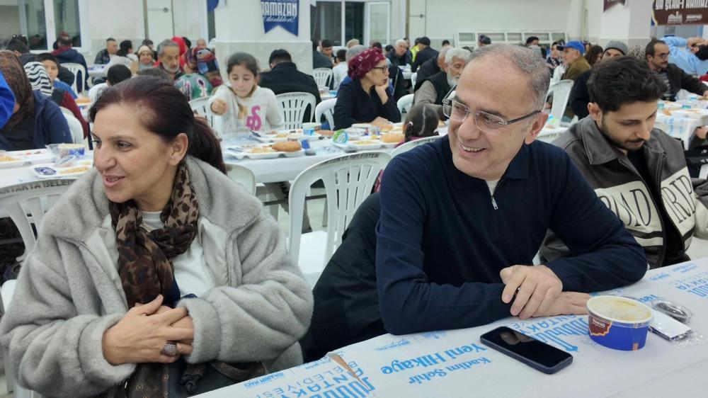 ANTAKYA’DA RAMAZAN’IN BEREKETİ İFTAR SOFRASI’NDA PAYLAŞILDI