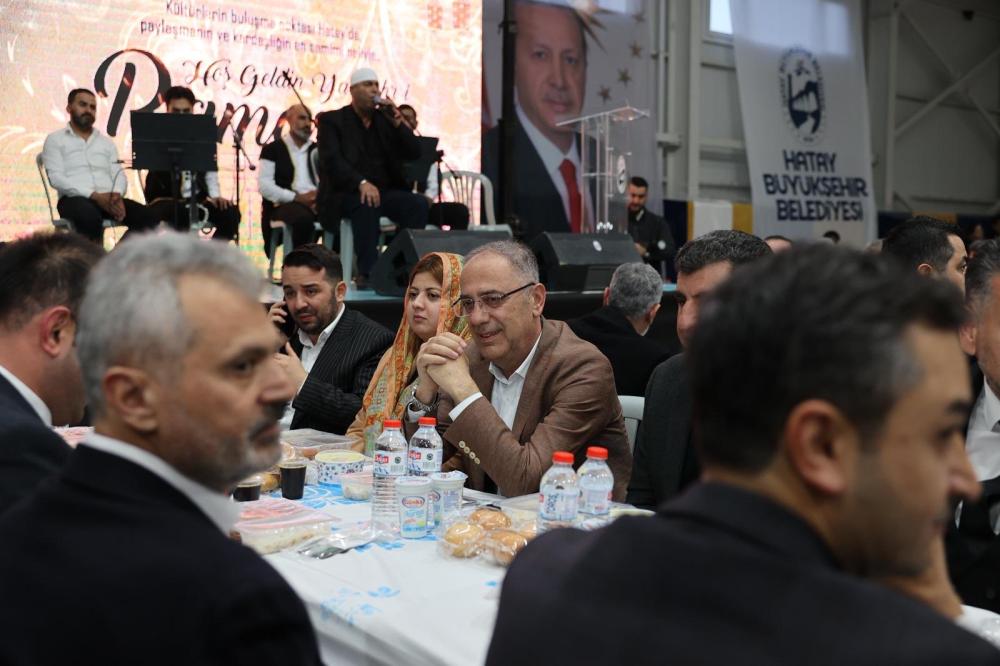 BAŞKAN YAPAR, HBB’NİN DÜZENLEDİĞİ İFTAR PROGRAMINA KATILDI