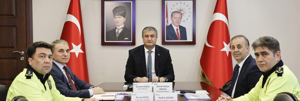 Adana’da Trafik Sorunu Konuşuldu