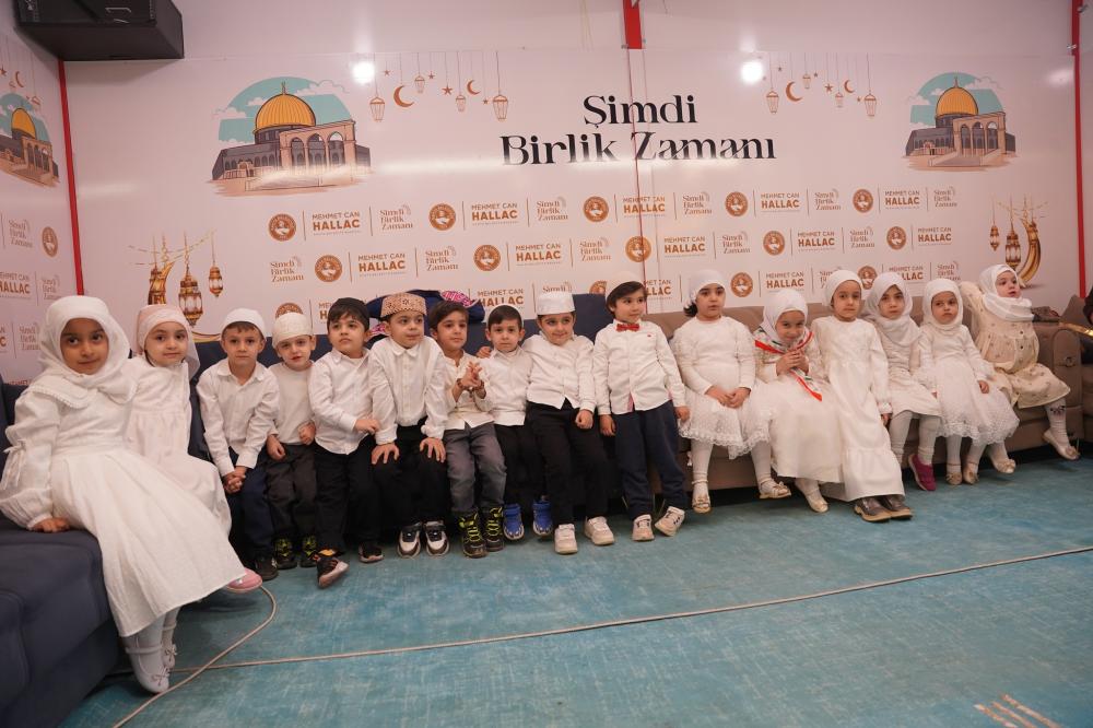 Kahta Belediyesi Ramazan Çarşısı’nda Miniklerden Kur’an Ziyafeti