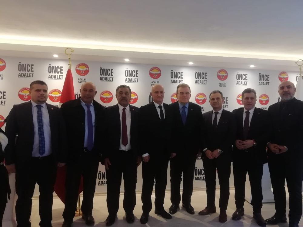 Adalet Partisi’nde Yeni Dönem Mehmet Uygur Genel Başkan Yardımcısı Seçildi