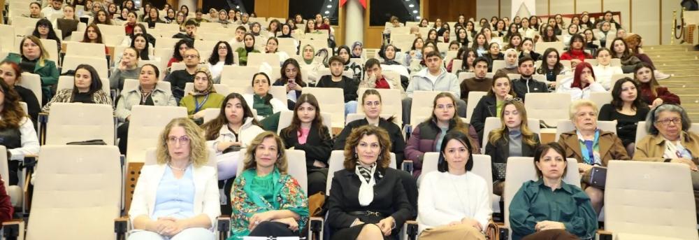 Çukurova Üniversitesi’nde “Dijital Şiddet” Gündemi