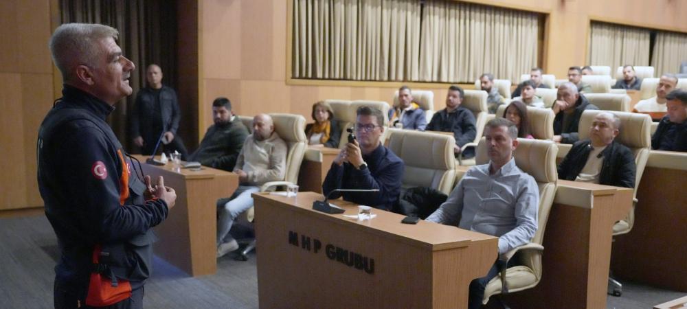 ÇUKUROVA BELEDİYESİ’NDE AFAD EĞİTİM SEMİNERİ