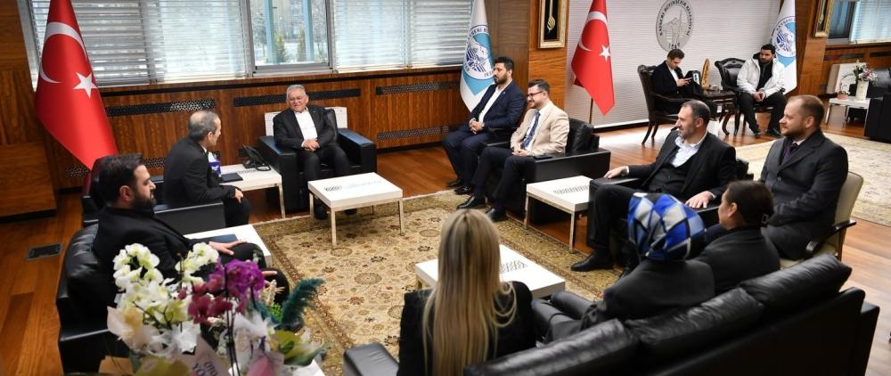 BÜYÜKKILIÇ, WUSHU KUNG FU FEDERASYONU BAŞKANI AKYÜZ VE HEYETİNİ AĞIRLADI