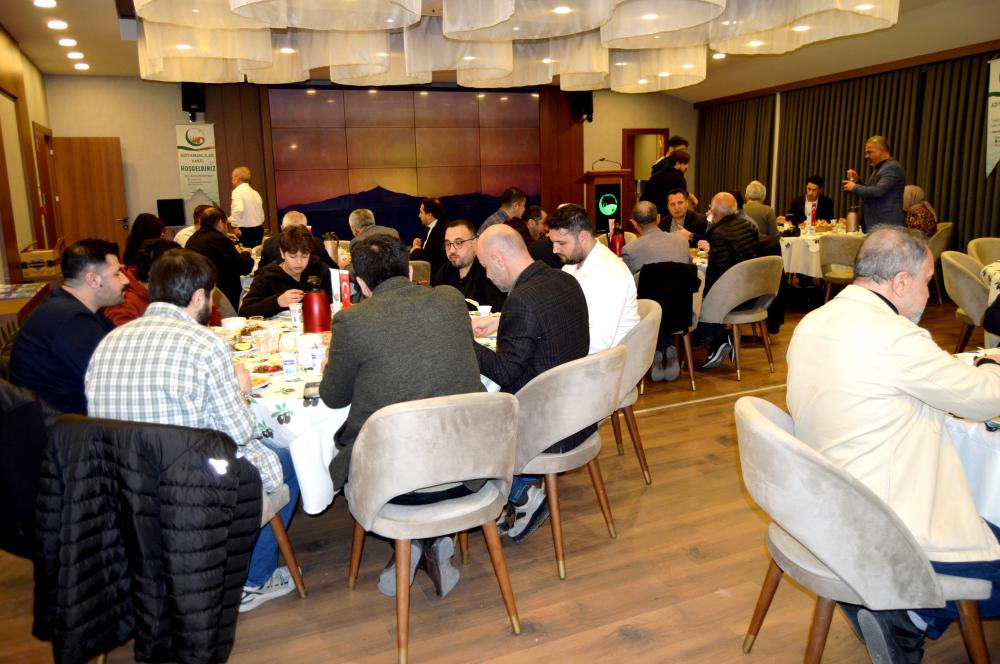 ADIYAMANLI GAZETECİLER VAKIF İFTARINDA BULUŞTU