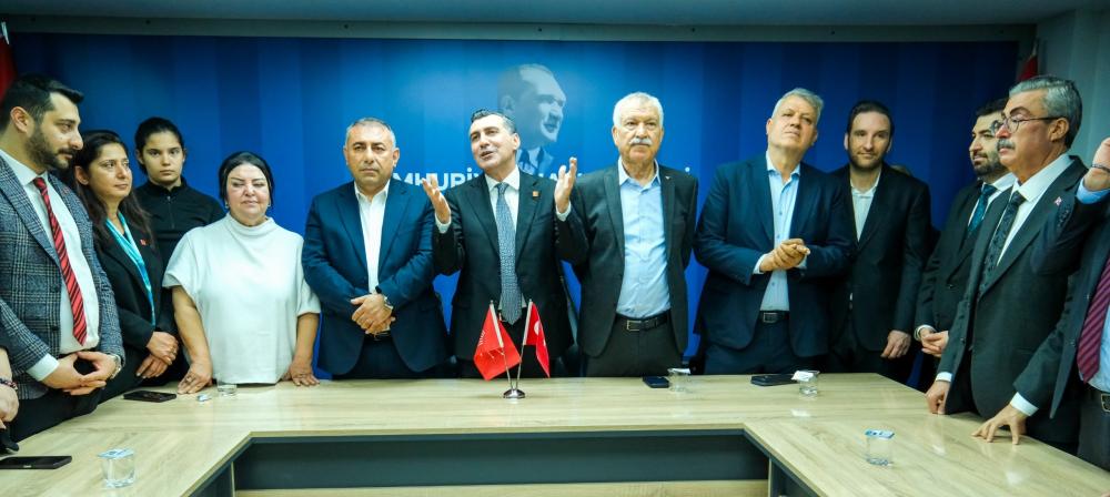 CHP Adana İl Başkanlığı’nda Bayramlaşma Töreni