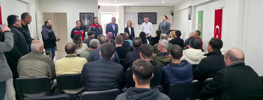 Gelibolu'da Küçükbaş Hayvancılık Sürü Yöneticisi Eğitimi Kursiyerleri Belgelerini Aldı