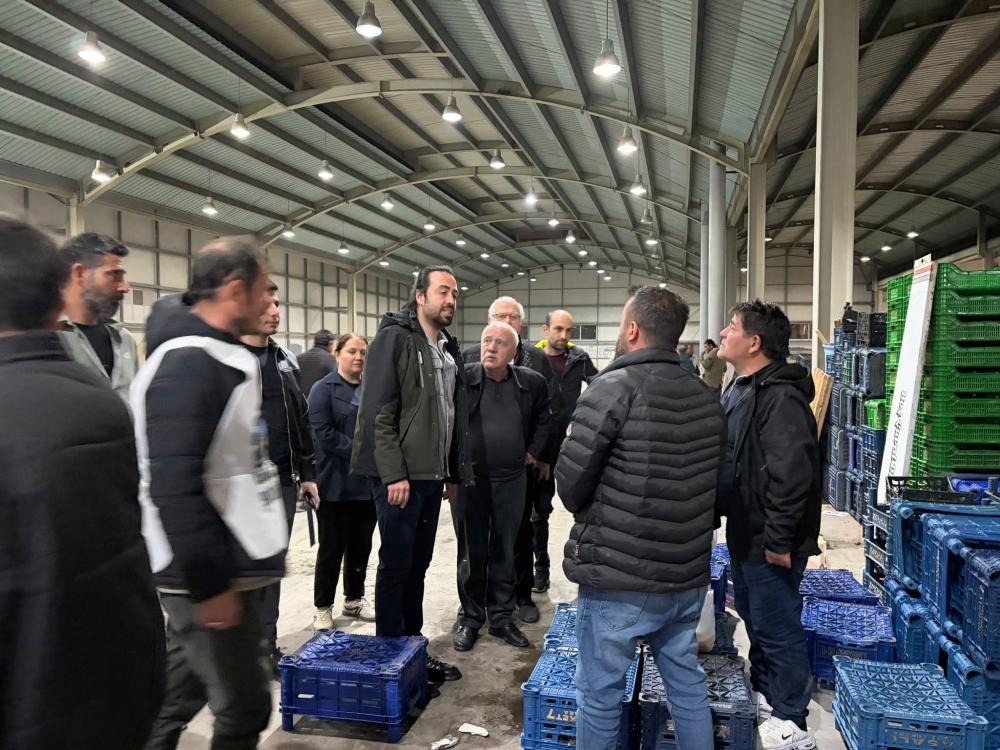 CHP BEYPAZARI İLÇE BAŞKANI HASAN KOSTAK EYLEMDEKİ MADENCİLERİ ZİYARET ETTİ.