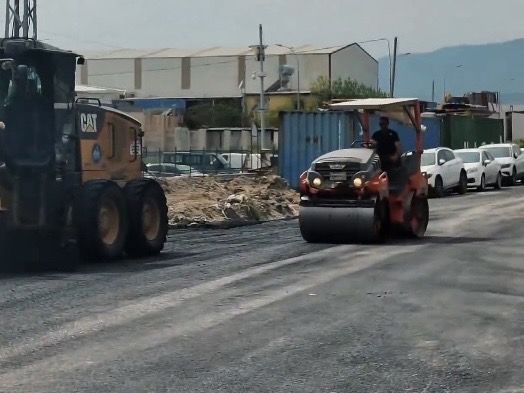 YENİ SANAYİ SİTESİ’NDE ASFALT ÇALIŞMALARI HIZ KESMEDEN DEVAM EDİYOR