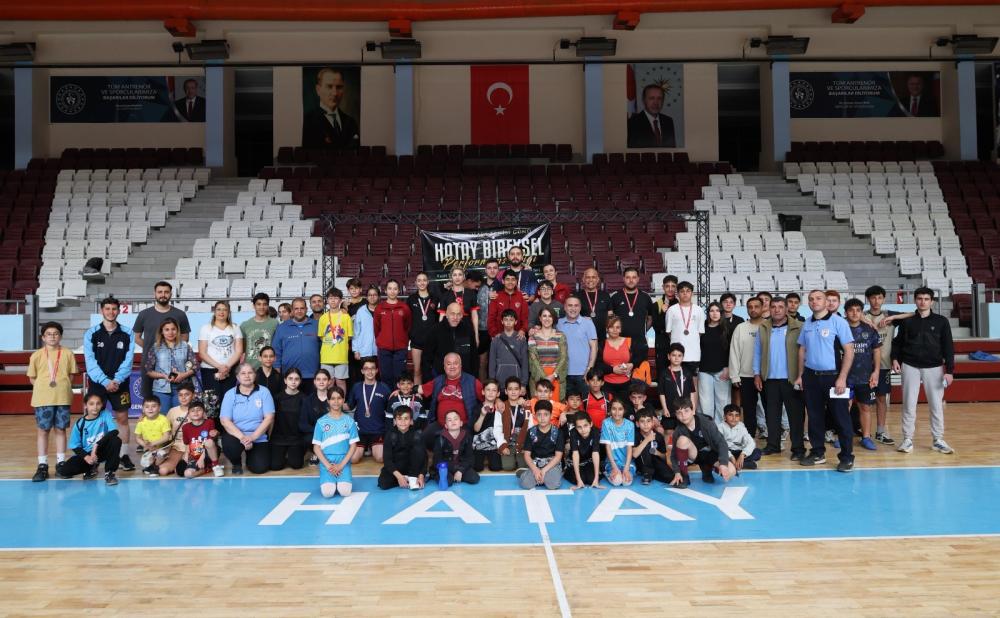 HBB’NİN DESTEKLERİYLE MASA TENİSİ TURNUVASI DÜZENLENDİ