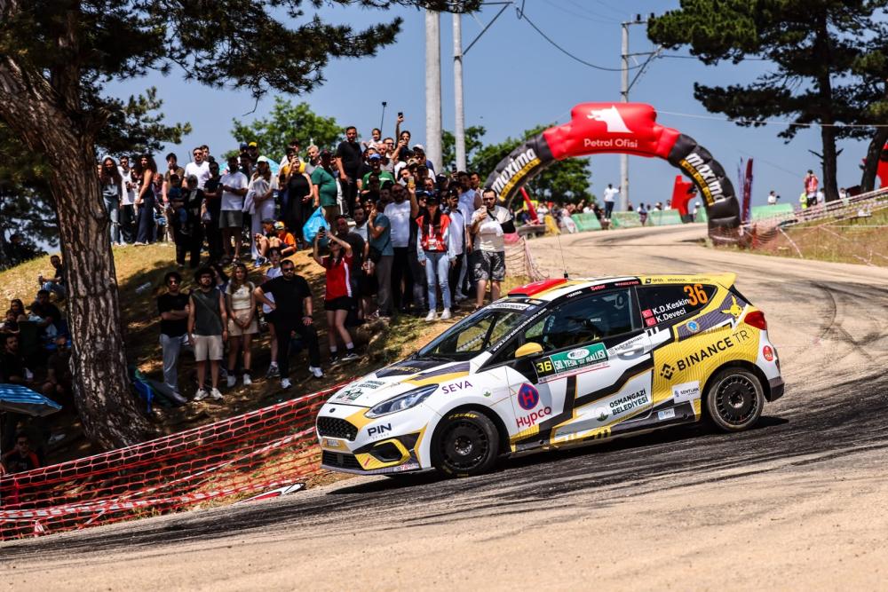 OSMANGAZİ’DE 50. YEŞİL BURSA RALLİSİ NEFES KESTİ