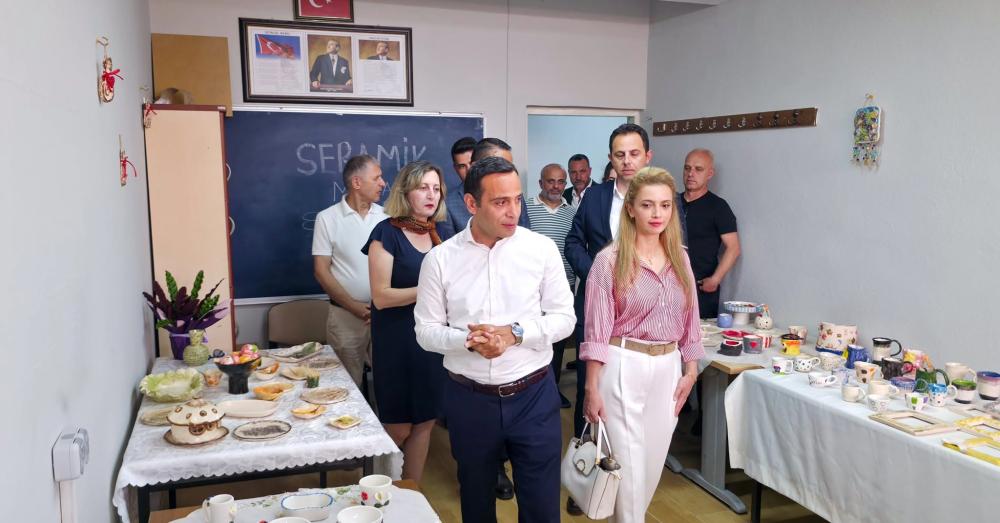 Gelibolu’da Halk Eğitim Merkezi Yıl Sonu Sergisi Büyük İlgi Gördü