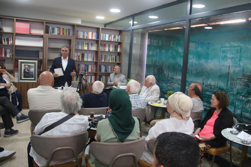 Eskader’in Düzenlediği “Babıabi Sohbetleri” Programında, D. Mehmet Doğan Anıldı ve Anlatıldı