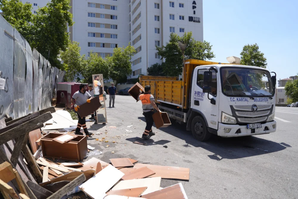 KARTAL’DA HACİMLİ ATIK YIĞINLARINA SON