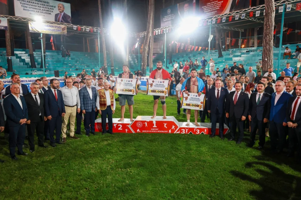 FESTİVALDE GÜREŞ HEYECANI NEFESLERİ KESTİ