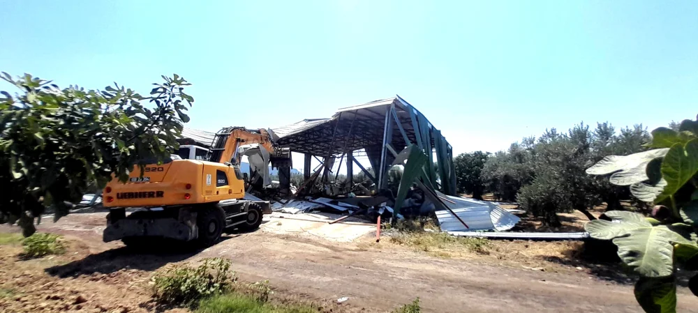 OSMANGAZİ’DE ZEYTİNLİĞE YAPILAN KAÇAK DEPOYA İZİN YOK