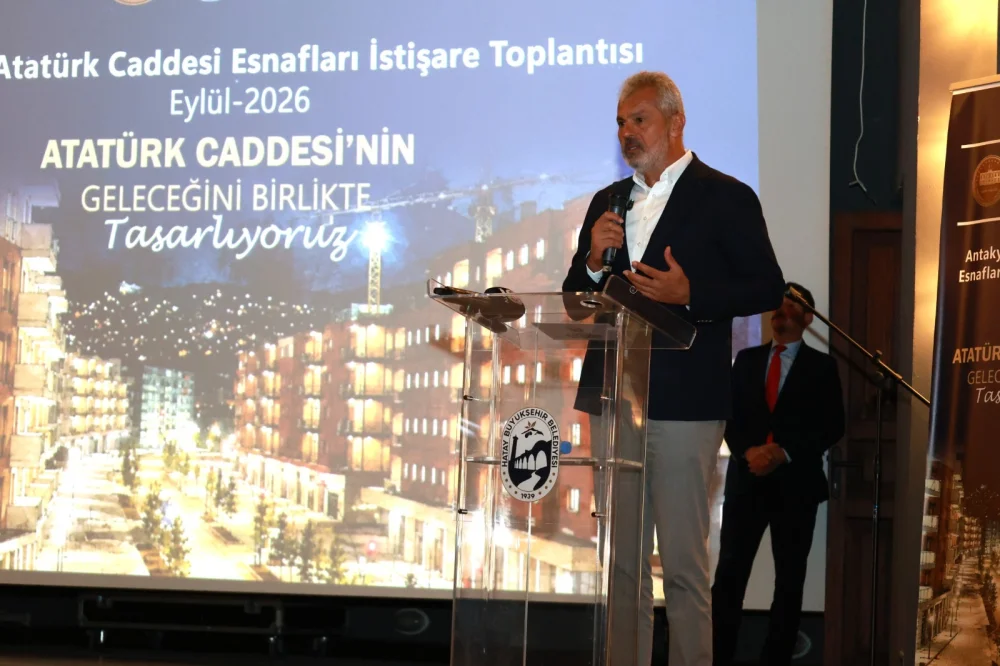 BAŞKAN ÖNTÜRK, ATATÜRK CADDESİ ESNAFIYLA İSTİŞARE TOPLANTISINDA BULUŞTU
