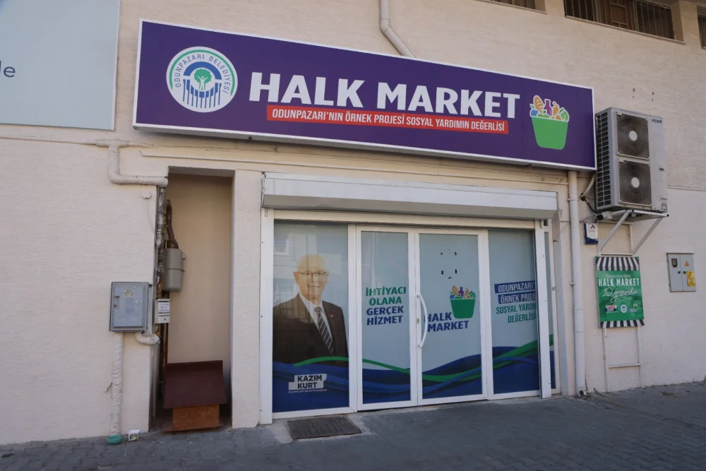 ODUNPAZARI BELEDİYESİ’NDEN ÖĞRENCİLERE BESLENME DESTEĞİ