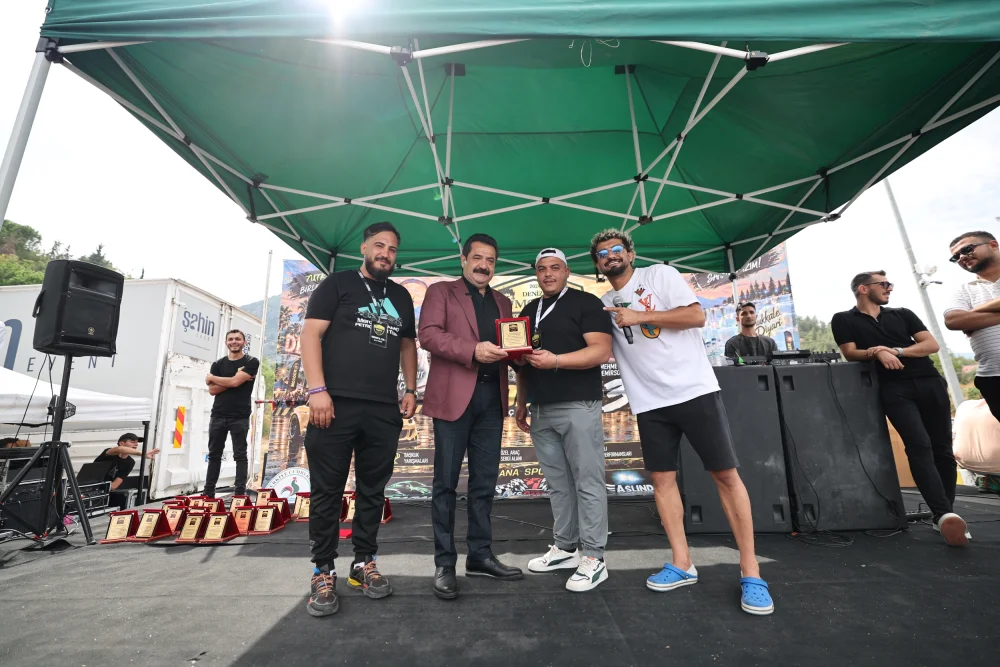 PAMUKKALE MODİFEST 3 COŞKUYLA SONA ERDİ.