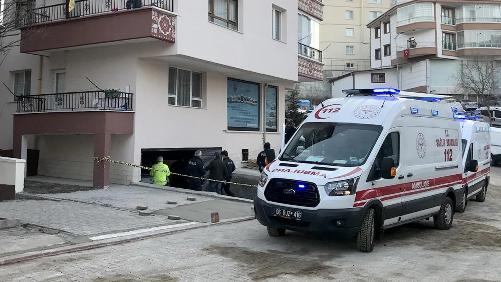 SON DAKİKA: "ANKARA’DA 3 KİŞİNİN ÖLDÜRÜLMESİNİN ARDINDAN ARANAN ŞÜPHELİ FARKLI BİR BİNADA İNTİHAR ETTİ"