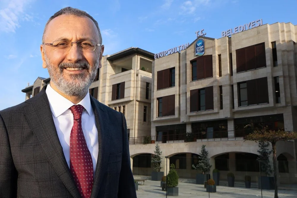 EYÜPSULTAN BELEDİYE BAŞKANI GÖZALTINA ALINDI