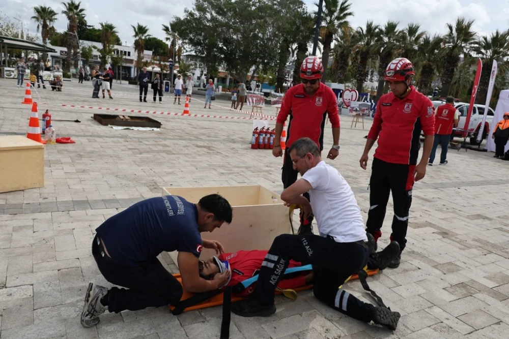 BODRUM BELEDİYESİNDEN AFET FARKINDALIK ETKİNLİKLERİ