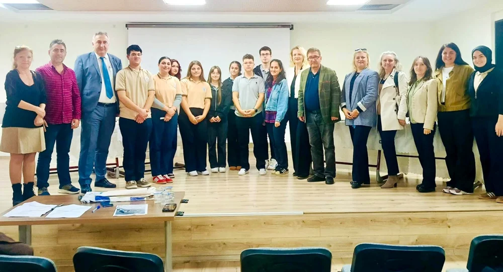 Gelibolu’da Tabiat ve Yaşanabilir Çevre Bilgi Yarışması Düzenlendi